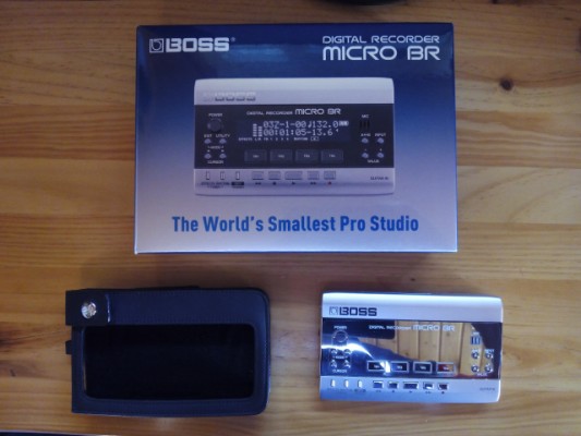 Boss Micro BR - Grabador multipistas portátil.