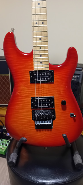 Charvel san dimas red burst