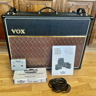 Vox AC30 con Altavoces Celestion  Alnico Gold. Año 2005. Perfecto Estado.