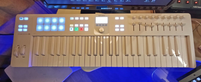 Arturia KeyLab Essential 49 MK3 Alpine