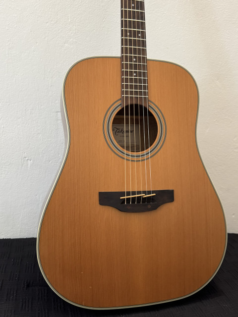 Guitarra Takamine acústica GD20