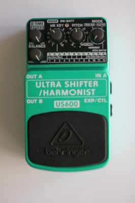 Vendo Behringer ultra shifter/harmonist us600