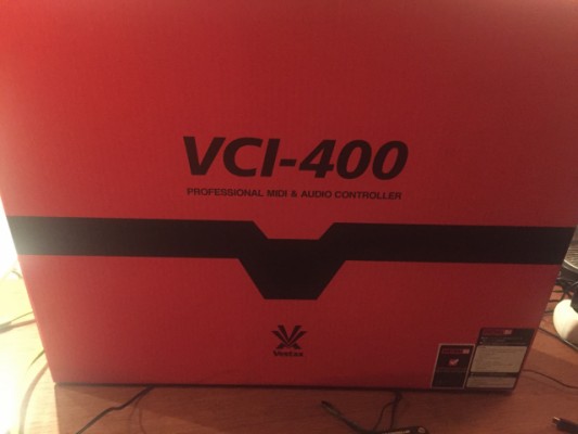 VESTAX VCI 400 CONTROLADORA