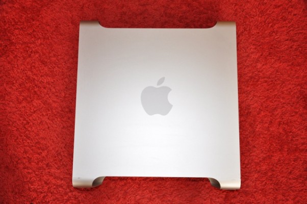 VENDIDO   Mac Pro 1,1  "Quad Core" 2 x 2.66 GHz Dual-Core Intel Xeon