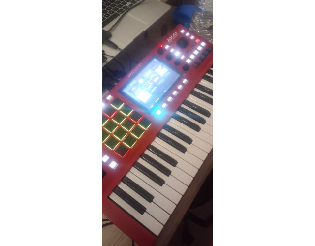 Akai MPC 37 Key