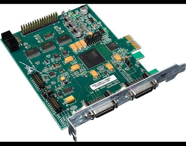 Symphony card PCIe 64 + cables
