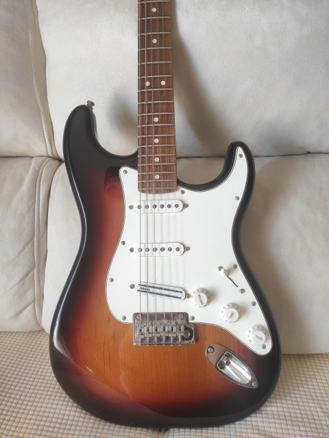 Fender Player Stratocaster pf 3ts