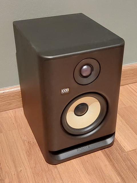 KRK ROKIT RP5 G5 - 1 unidad