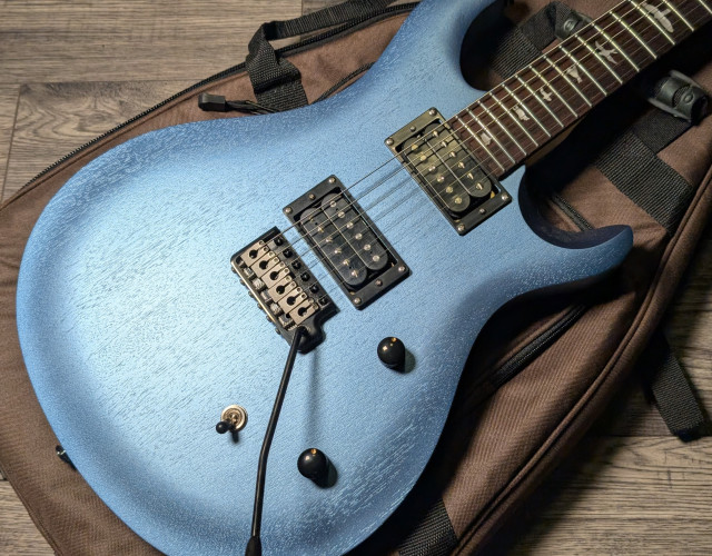 PRS SE CE24 Ice Blue Metallic Mejorada Tremonti Treble + Hipshot +ML Modern