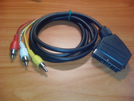Cable RCA a Euroconector. 3 RCA 2 Video 1 Audio 1. 40mtrs.