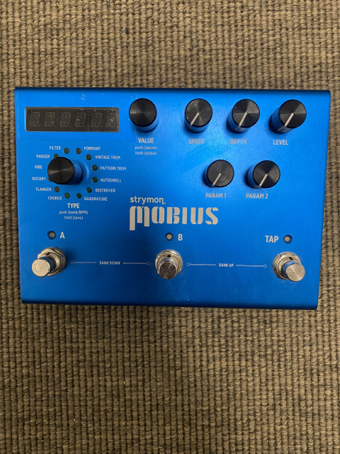 Strymon mobius