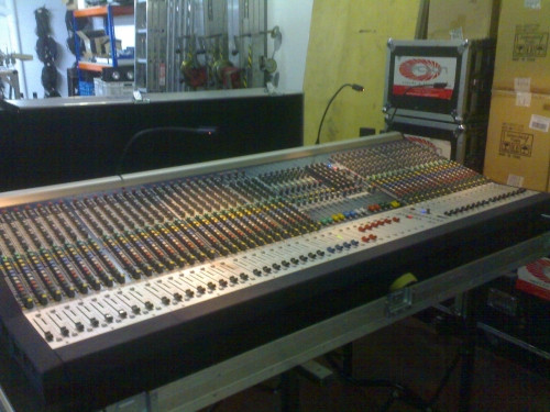 Mesa de sonido Soundcraft MH3 40ch