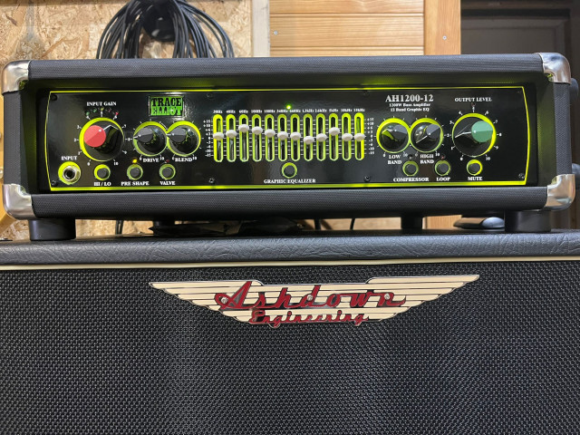 Trace Elliot AH1200-12 y pantalla Asdown Engineering made in England 10x8