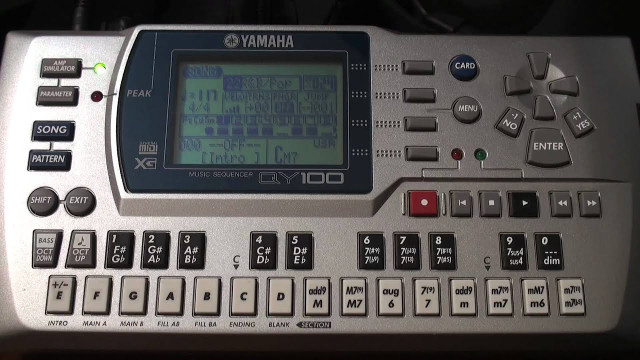 Compro Yamaha QY100