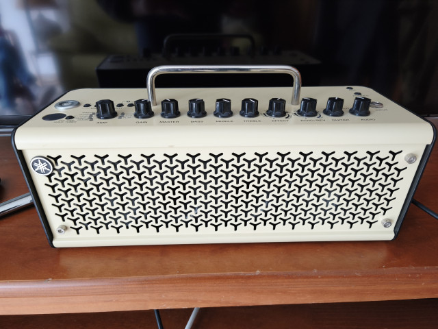 YAMAHA THR10II