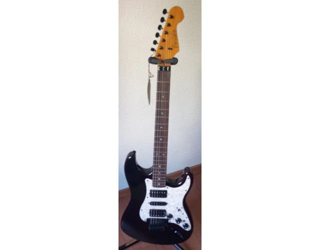 Guitarra superstrat con floyd rose