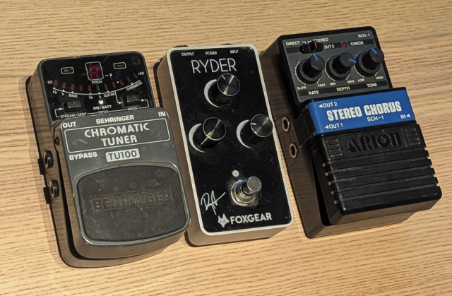 Lote de Pedales Arion Chorus Sch1 + Foxgear Ryder (Rat) + Afinador