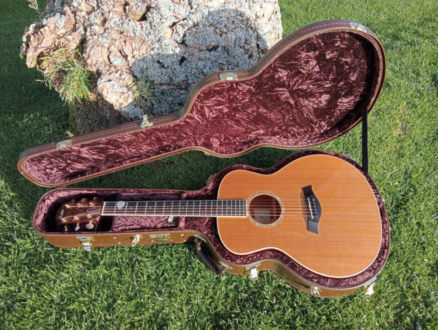 TAYLOR Grand Symphony GS5e Acústica Alta Gama