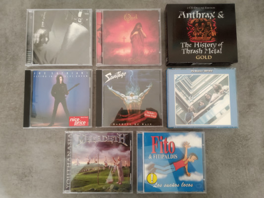 Lote 10 discos CD rock metal Accept Opeth Savatage Satriani Beatles Fito...
