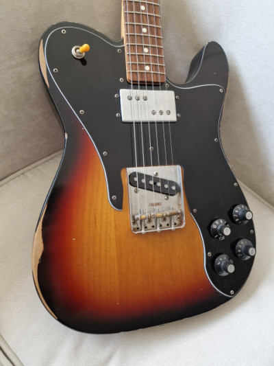 Fender Telecaster Custom ‘72 Road Worn 3Color Sunburst (Limited Ed.) - 2009