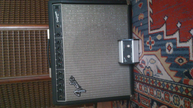 Fender Performer 650