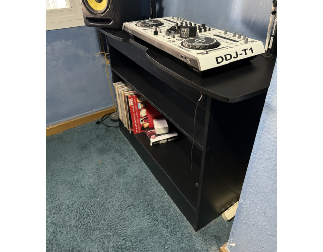 Mueble DJ