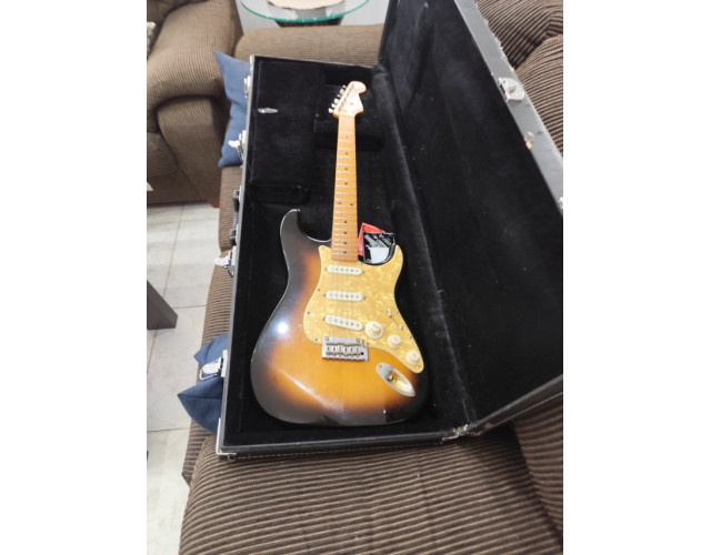 Fender Stratocaster Classic player 50