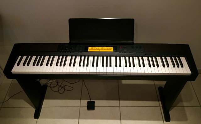 Piano Casio CDP 200r secuenciador y arranger