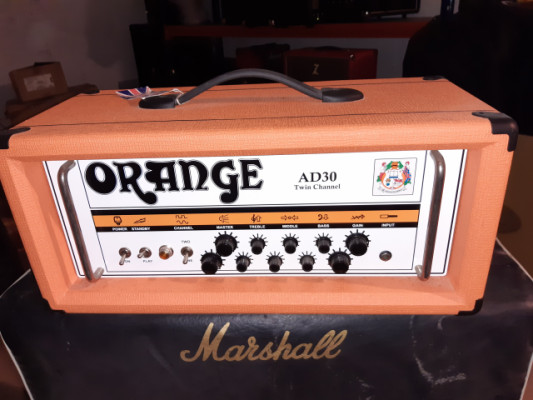 Orange AD30HTC Twin Channel UK 30 watts + pantalla 4x12" original