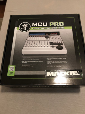 Mackie MCU Pro Controlador DAW