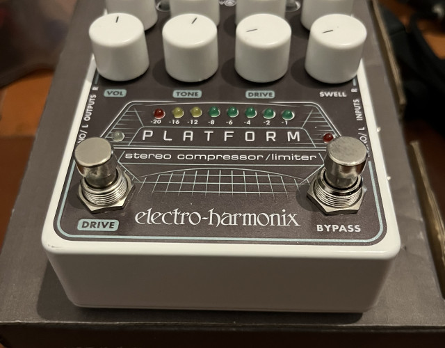 EHX Platform – Compresor / Limitador estéreo