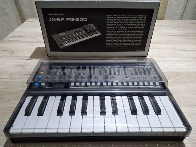 Roland Boutique JX-08