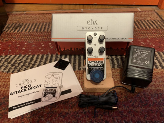 Electro Harmonix EHX Pico Attack Decay (tape reverse/strings/swells sim) +