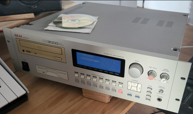 Sampler Akai CD3000XL