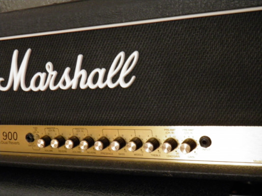 Marshall JCM 900 . 100W Dual reverb