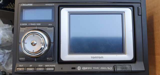 Radio, CD, MP3, con GPS TOMTOM integrado para coche.