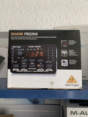 Behringuer Shark FBQ100, nuevo.