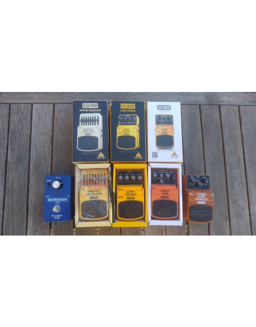 5 pedales Behringer