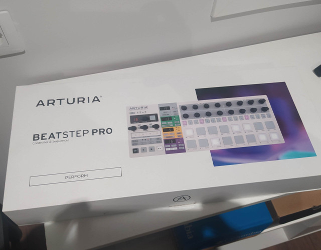 Arturia Beatstep Pro