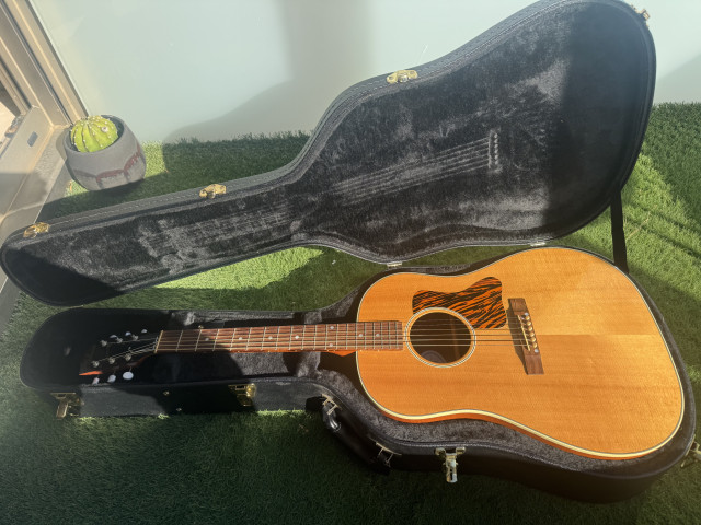 Gibson J-35 (2017) Natural + Estuche Original
