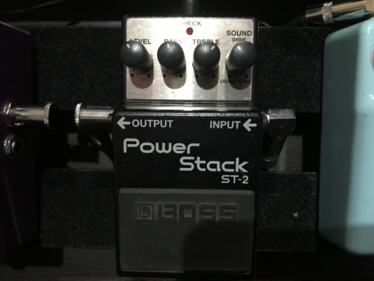 Vendo o cambio Boss St2 Power Stack. Envío incluido