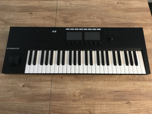 Komplete kontrol S49 MK2