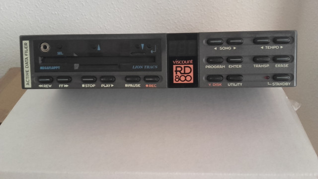 VISCOUNT  RD-800 (lector de secuencias con Diskette de 3,5")