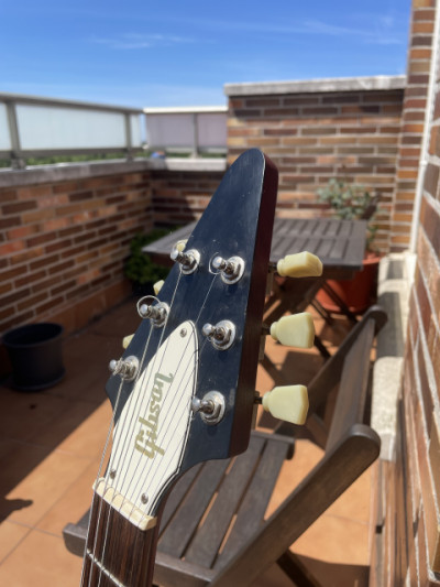Gibson Flying V Faded