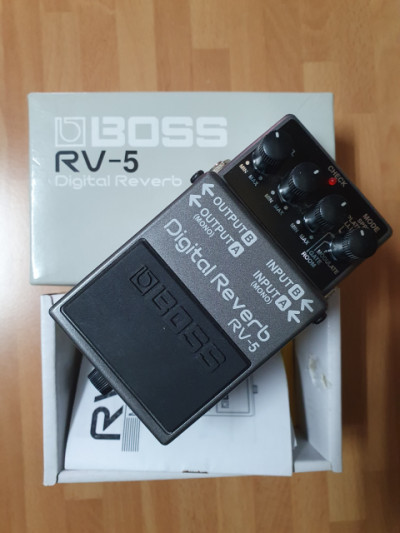 Boss RV-5  como nuevo