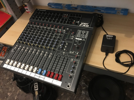 Mesa mezclas soundcraft spirit fx8