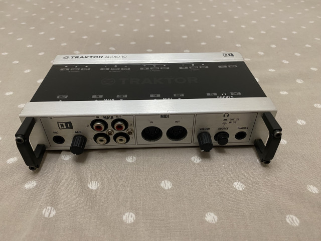 Traktor AUDIO DJ 10 mk2