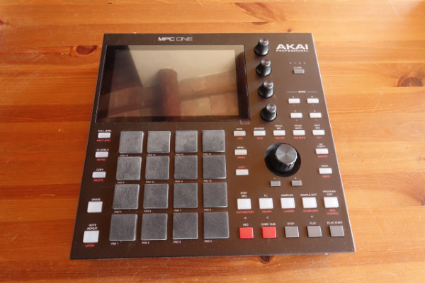MPC ONE impecable