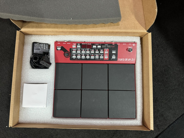 Nord drum 3p como nuevo en garantía