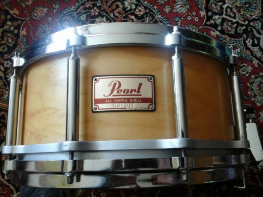 caja pearl free floating maple shell